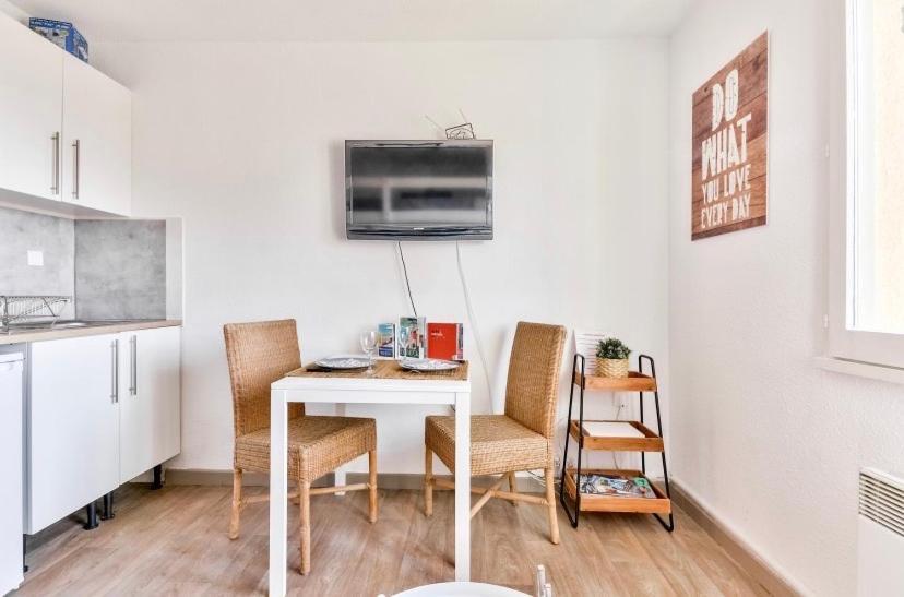 Studio Avec Piscines A 500M De La Plage Bandol Eksteriør bilde