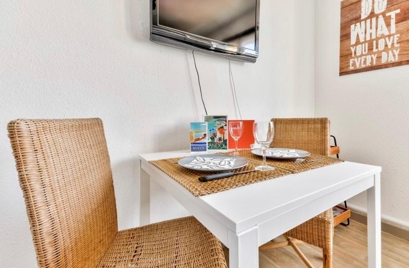 Studio Avec Piscines A 500M De La Plage Bandol Eksteriør bilde